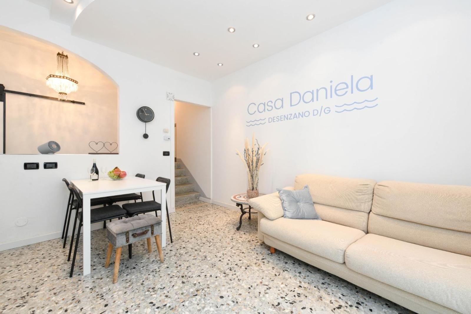 Villa Casa Daniela Desenzano del Garda Exterior foto